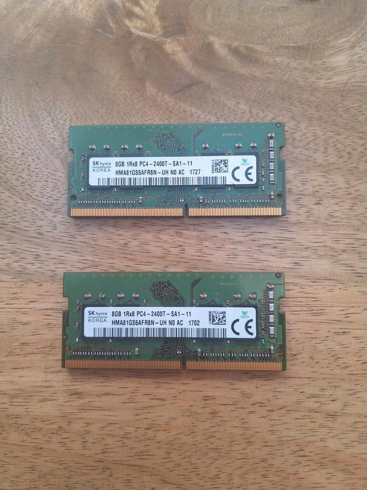 SK Hynix 8GB DDR4 RAM Geheugenmodule (2 stuks), Computers en Software, RAM geheugen, Zo goed als nieuw, Server, 8 GB, DDR4, Ophalen of Verzenden