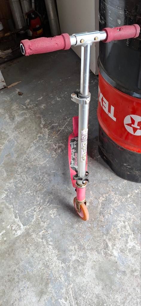 Roze kinderstep - Gebruikt maar functioneel, Fietsen en Brommers, Steps, Gebruikt, Gewone step, Ophalen of Verzenden