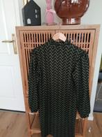 Dames jurkje Maat M, Maat 38/40 (M), Ophalen of Verzenden, Boven de knie, Groen