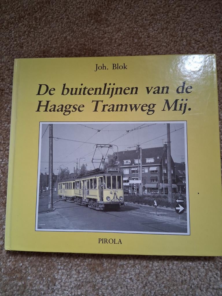 Boek: De buitenlijnen van de HTM - Joh. Blok (gebruikt), Boeken, Ophalen of Verzenden, Gelezen, Joh. Blok, Tram