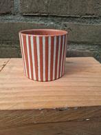 Gezellig gestreept bloempotje, Ophalen, Rond, Aardewerk, Minder dan 40 cm