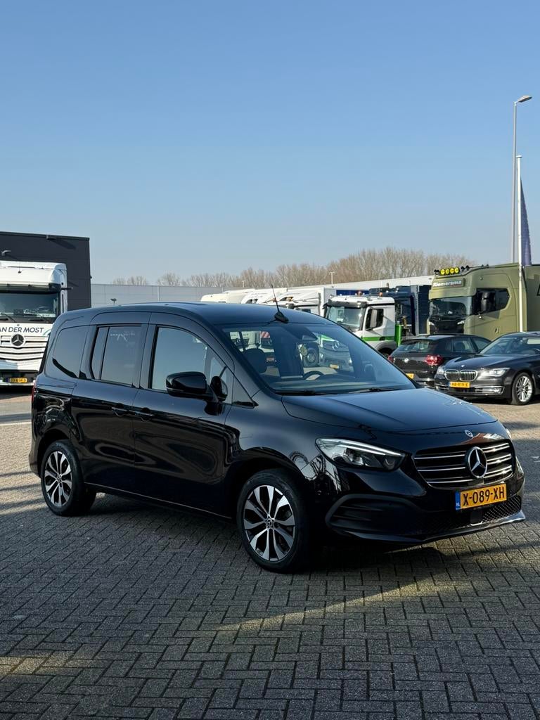 Mercedes-Benz Citan Combi Tourer 112CDI 116pk L1 Aut 2022, Auto's, Alcantara, Zwart, Diesel, 115 pk