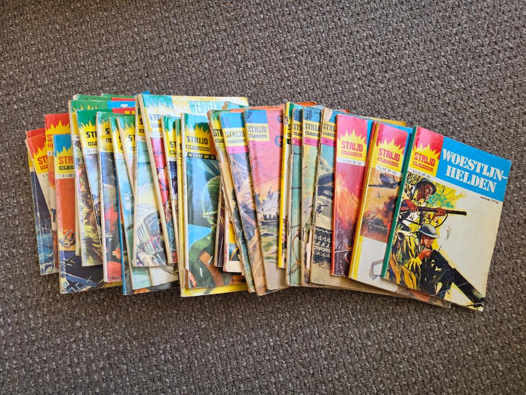 Te koop: Strijd Classics Mini Strip, Meerdere stripboeken, Ophalen of Verzenden, Gelezen