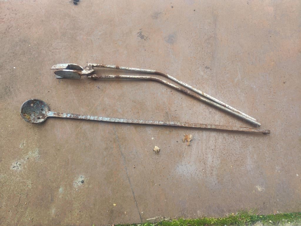 Oud gieterij gereedschap: lepel en tang, Antiek en Kunst, Antiek | Gereedschap en Instrumenten, Ophalen