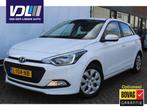 Hyundai i20 1.2 HP i-Motion Comfort Navi l Camera l Airco l, Auto's, 83 pk, Euro 6, 4 cilinders, Wit