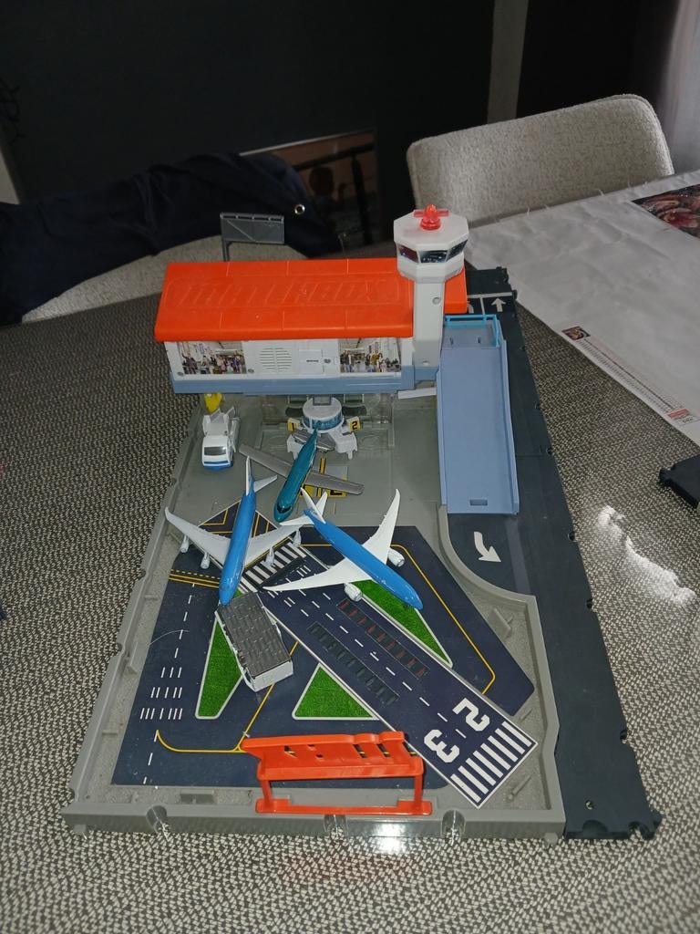 Matchbox Vliegveld speelset met vliegtuigen, Ophalen of Verzenden, Jongen of Meisje