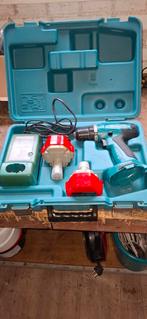 Te koop Makita schroefboormachine, Ophalen, 400 tot 600 watt, Boor- en Schroefmachine, Variabele snelheid