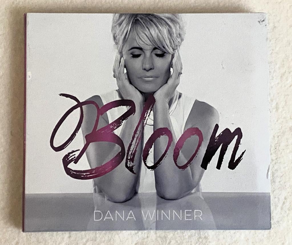 CD -Dana Winner – Bloom  2014, Ophalen of Verzenden, Zo goed als nieuw, Levenslied of Smartlap
