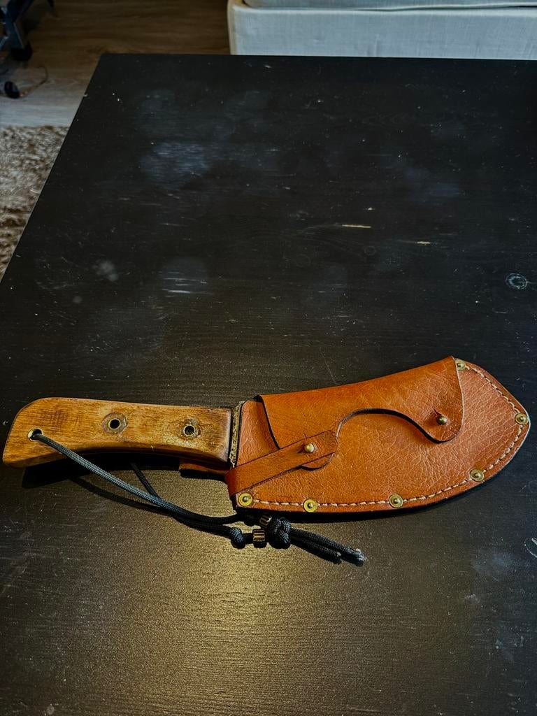 Te koop een Nessmuk haakmes. Ideal voor bushcraft., Ophalen of Verzenden, Zo goed als nieuw