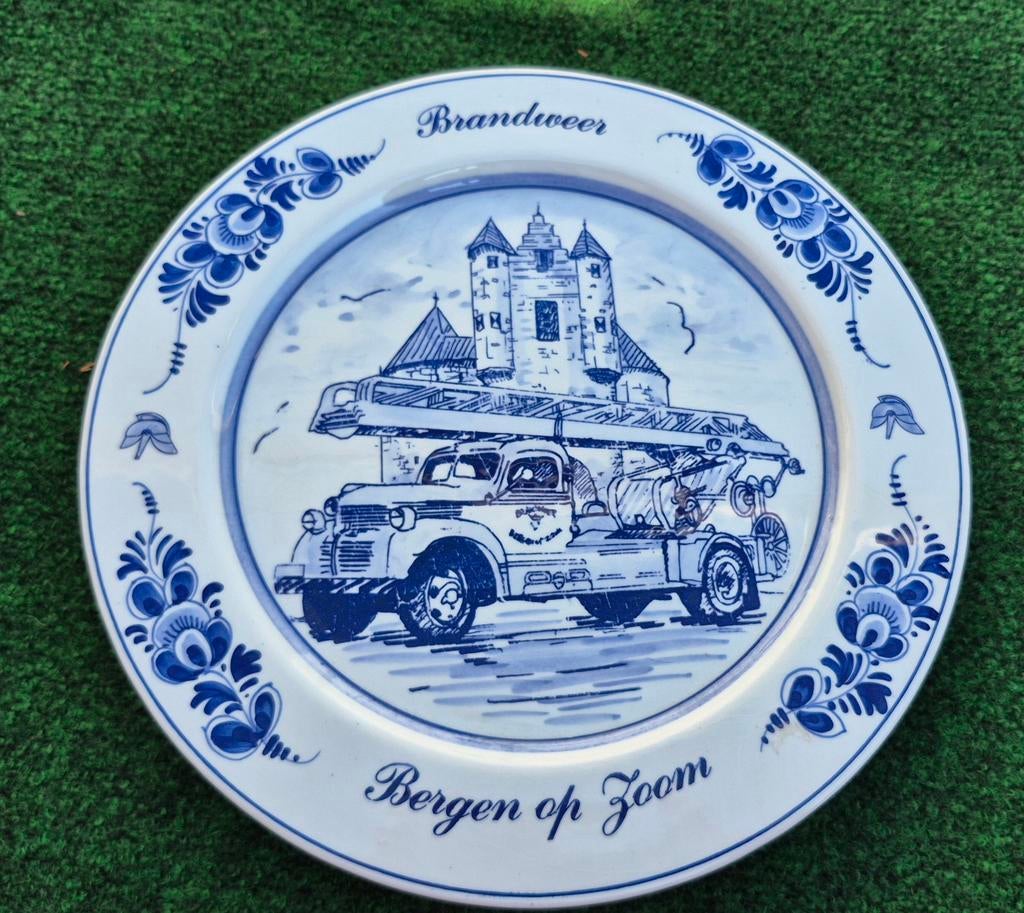 Royal Delft wandbord Brandweer Bergen op Zoom 29 cm, Ophalen of Verzenden