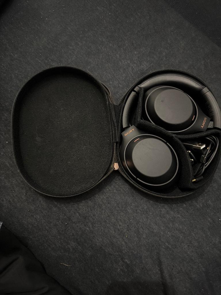 Sony wh 1000 xm4, Audio, Tv en Foto, Koptelefoons, Ophalen of Verzenden, Zo goed als nieuw, Over oor (circumaural), Draadloos