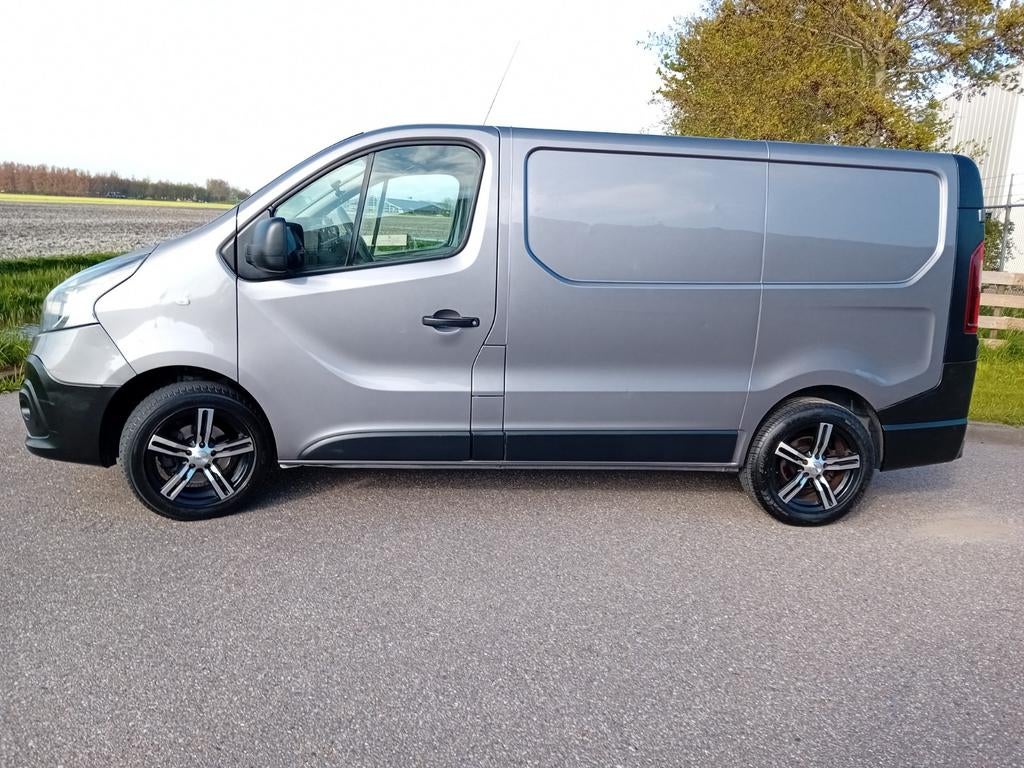 Opel vivaro imperiaal lengte 1 en 2 rvs equinox, Ophalen