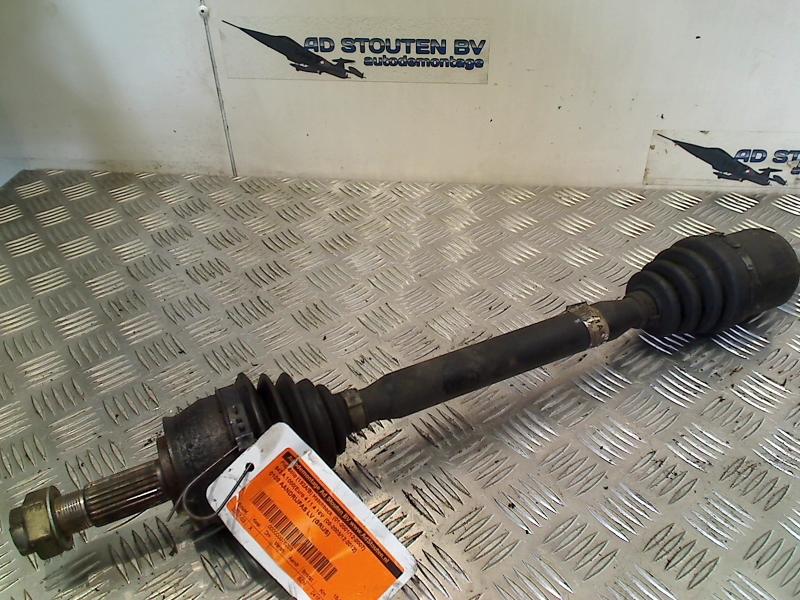 Aandrijfas Links Voor Fiat Stilo (192A/B) (2003-10/2006-12), FCA Germany GmbH, Gebruikt, IPC D1-09 Bahnhofsplatz, Rüsselsheim am Main 65423, , Duitsland