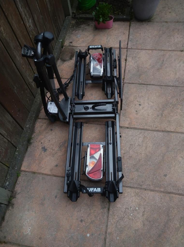 fietsdrager Eufab voor twee elektrische fietsen, Auto diversen, Fietsendragers, Ophalen of Verzenden, Zo goed als nieuw, Trekhaakdrager