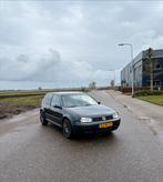 Volkswagen Golf 1.6 77KW 2001 Blauw, Auto's, Voorwielaandrijving, Zwart, 4 cilinders, Blauw