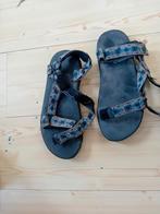 Teva sandalen, Ophalen of Verzenden, Zo goed als nieuw, Zwart, Sandalen