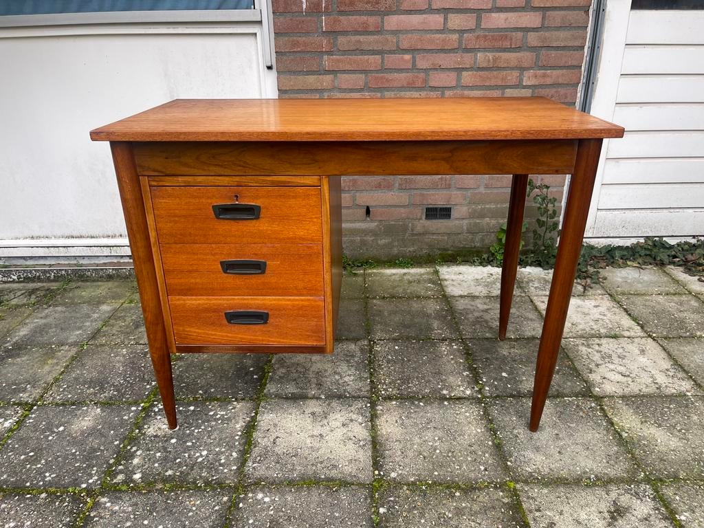 Vintage teakhouten bureau, Huis en Inrichting, Bureaus, Ophalen, O, O, O