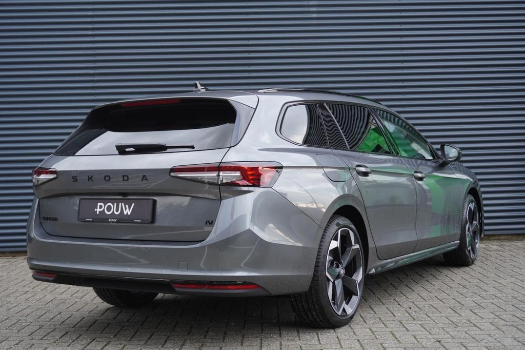 Skoda Superb Combi 1.5 TSI 150pk PHEV Sportline Business | W, Auto's, Skoda, 12 maanden, 1498 cc, 4 cilinders, 250 km/l