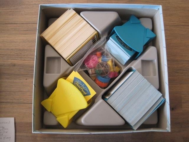 Trivial Pursuit. Familie Editie. Parker. 1995. Compleet., Hobby en Vrije tijd, Gezelschapsspellen | Bordspellen, Drie of vier spelers