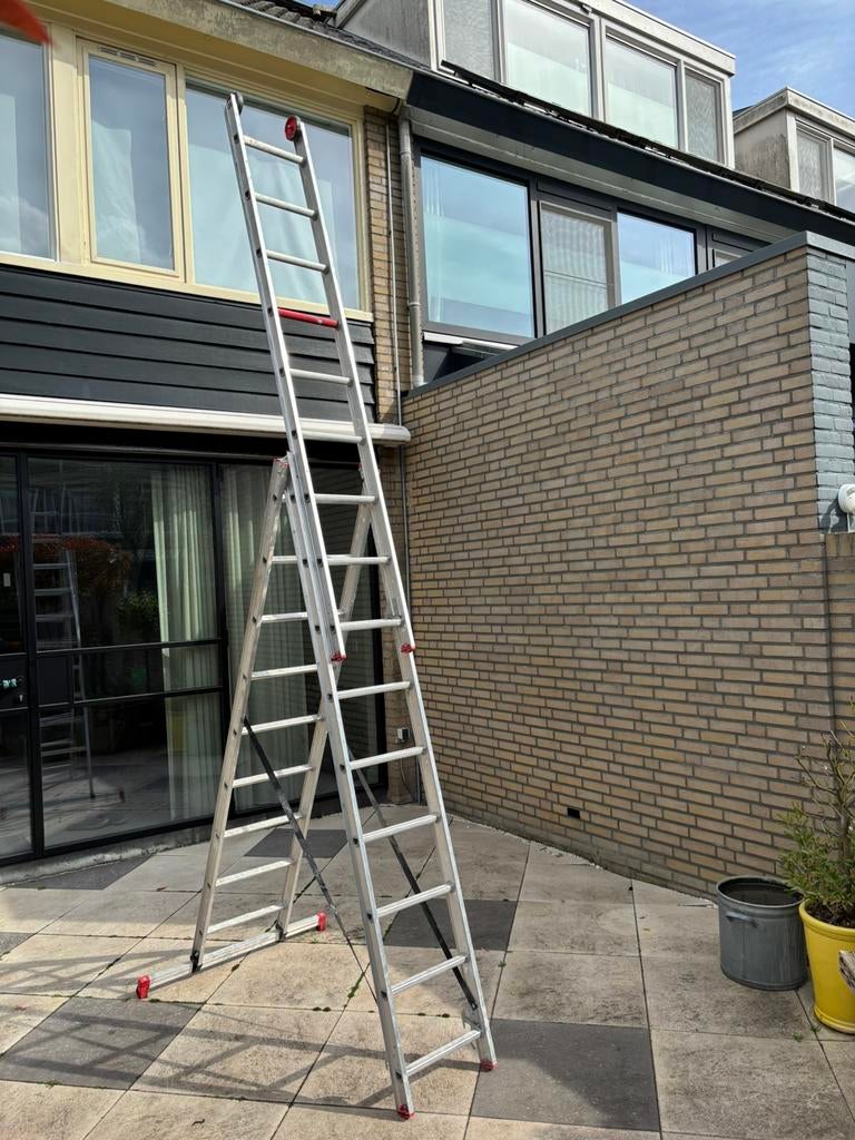 Altrex Reformladder All Round 3x9 treden + stabiliteitsbalk, Doe-het-zelf en Verbouw, Ladders en Trappen, Ophalen, Zo goed als nieuw