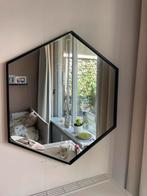 Zeshoekige spiegel van Xenos in nieuwstaat, Huis en Inrichting, Woonaccessoires | Spiegels, Ophalen of Verzenden, Zo goed als nieuw