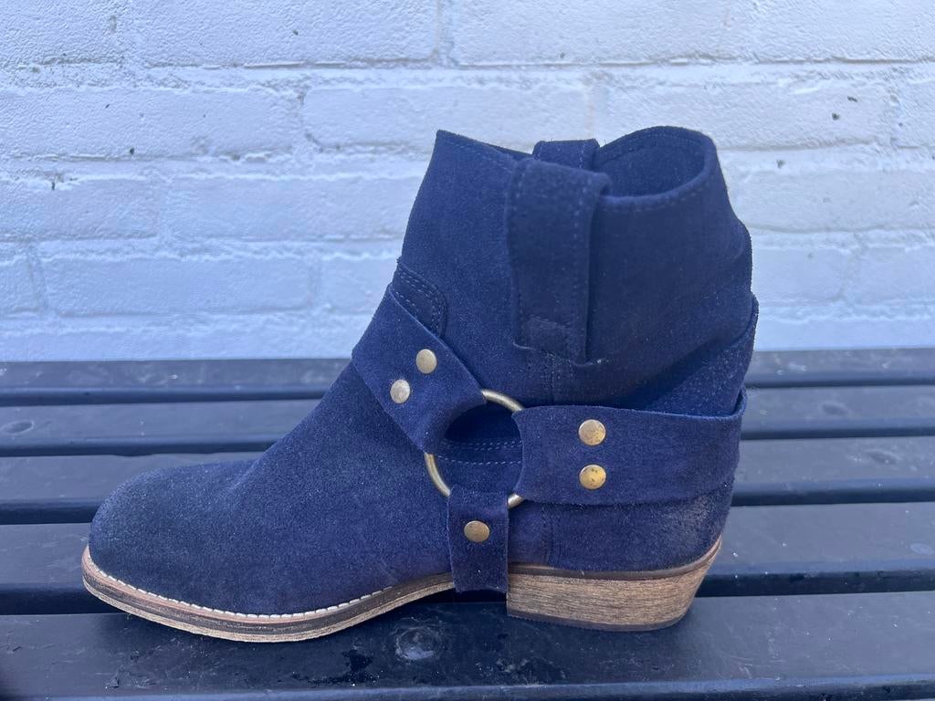 Mooie donkerblauwe enkellaarsjes van ILC maat 39, Ophalen of Verzenden, Nieuw, Blauw