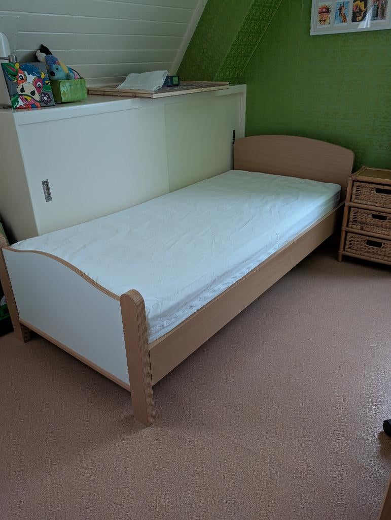 Complete set, Bed, Bureau en Kast, i.z.g.st. Kom kijken!, Ophalen, 90 cm, Eenpersoons, Wit