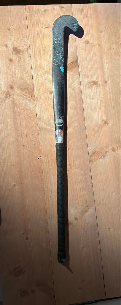Adidas hockeystick 38,5 inch 90% Carbon, Sport en Fitness, Hockey, Ophalen of Verzenden, Gebruikt, Stick