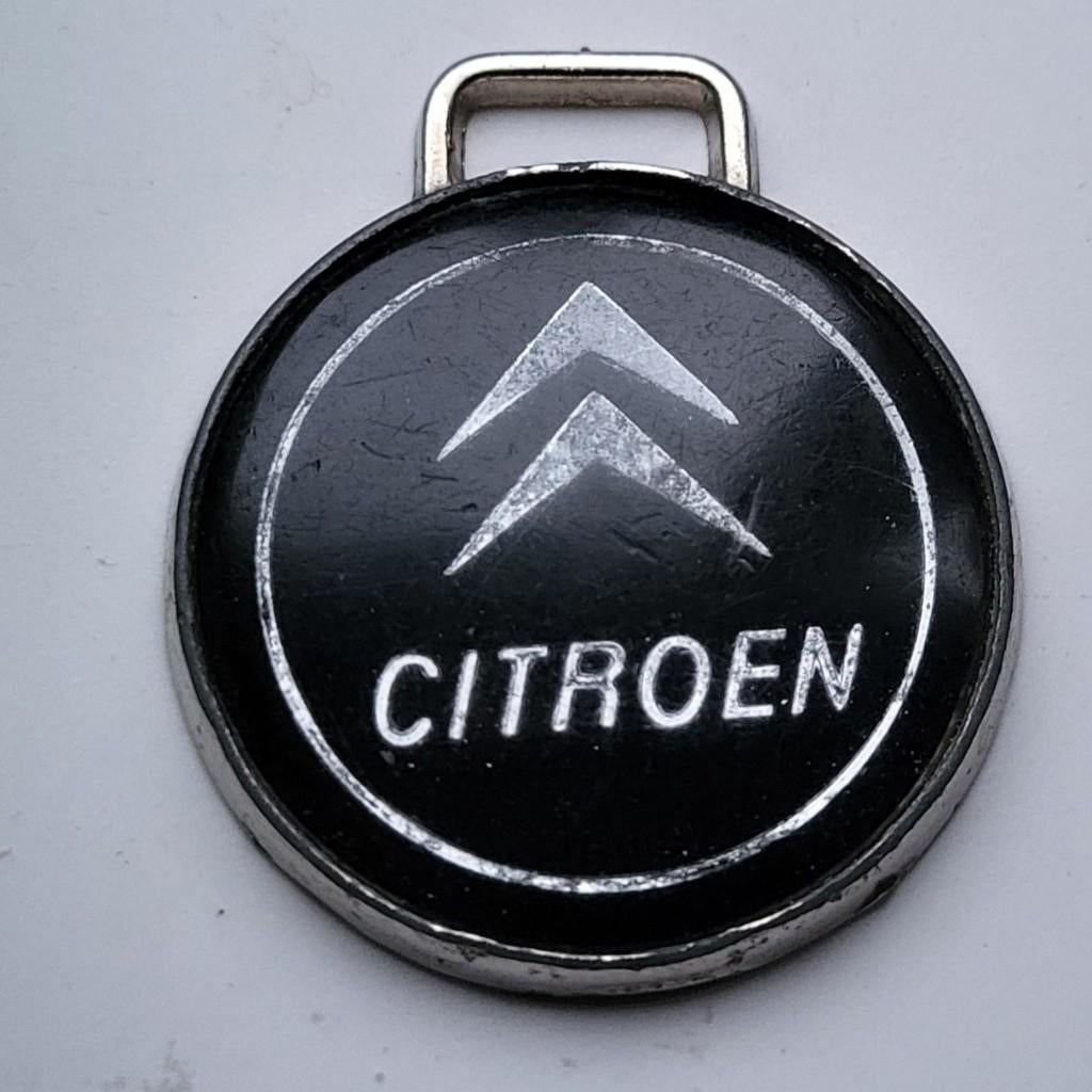 sommige items misschien oude Citroëns of andere Franse autos, Ophalen of Verzenden, Gebruikt
