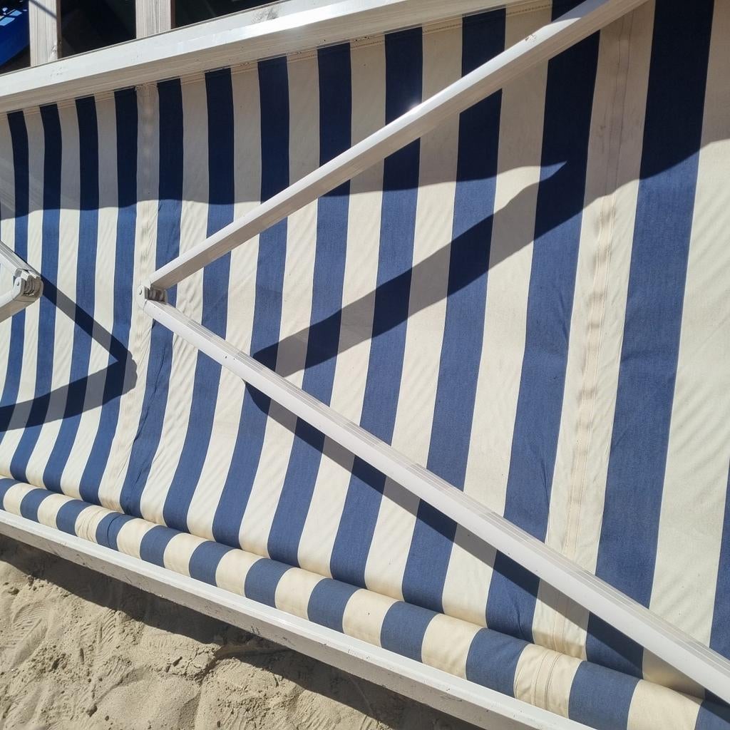 Elektrisch zonnescherm, Tuin en Terras, 450 cm of meer, Elektrisch, Ophalen of Verzenden, Zo goed als nieuw