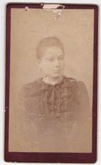 CDV van een Vrouw - Foto Claudius Couton Vichy -, Gebruikt, Verzenden, Foto, Buitenland