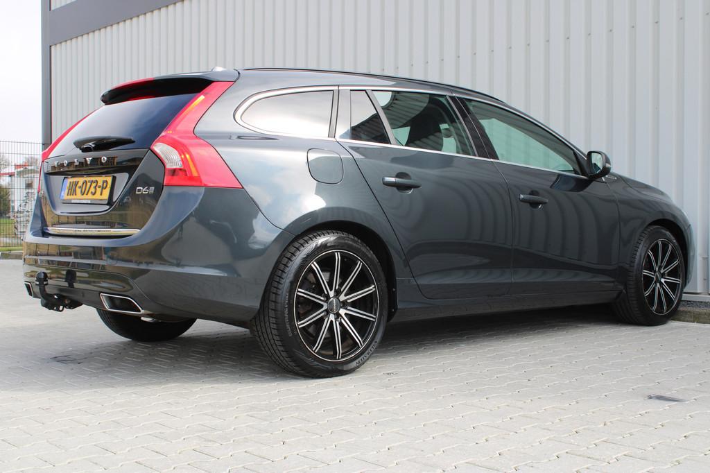 Volvo V60 2.4 D6 Twin Engine Momentum | Cruise control | Cli, Auto's, Volvo, Automaat, 53 km, Vierwielaandrijving, 1880 kg