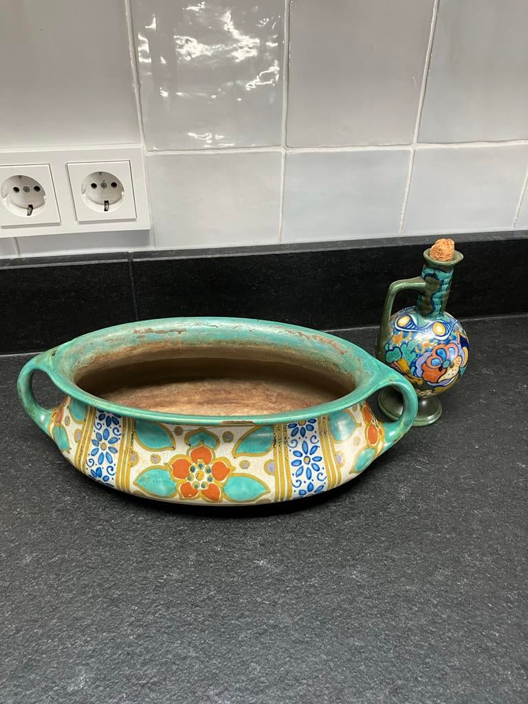 Gouda Plateel Jardinière en Corona Olieflesje, Antiek en Kunst, Antiek | Keramiek en Aardewerk, Ophalen of Verzenden