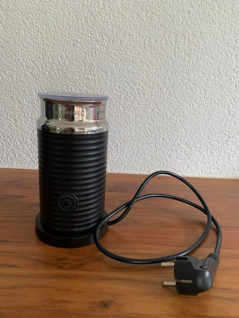 Nespresso Aeroccino 3 melkopschuimer zwart - Zo goed als nie, Witgoed en Apparatuur, Melkopschuimers, Ophalen of Verzenden, Zo goed als nieuw