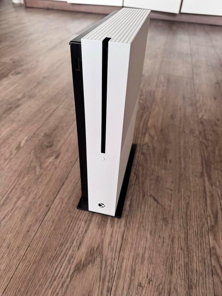 Xbox One S compleet, Spelcomputers en Games, Spelcomputers | Xbox One, Gebruikt, Xbox One S, 500 GB, Met 1 controller, Ophalen
