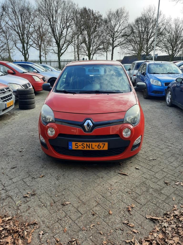 Renault Twingo 1.2 16V 2013 Rood, Auto's, Renault, Voorwielaandrijving, 839 kg, Twingo, 74 pk