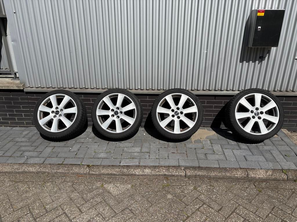 Winterbanden op lichtmetalen velgen Borbet, Auto-onderdelen, Ophalen, 18 inch, Banden en Velgen, Winterbanden