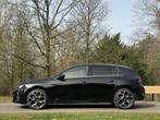 Opel Astra 1.2 Ultimate Panorama HUD (bj 2023, automaat), Adaptive Cruise Control, Gebruikt, 1199 cc, Leder en Stof