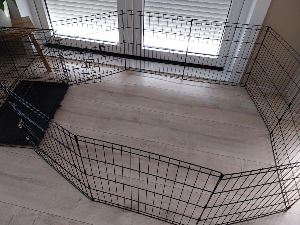 Nieuwe bench met speciale zwarte benchhoes en ren 120x 120, Dieren en Toebehoren, Ophalen, Nieuw