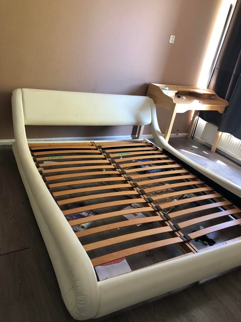 Ophalen Tweepersoonsbed met lattenbodem - Crème, Ophalen, Gebruikt, Tweepersoons, Stof