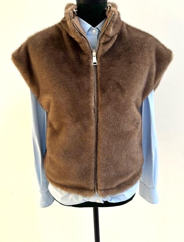 NIEUW! Moon reversible bodywarmer faux fur taupe one size, Maat 38/40 (M), Bruin, Verzenden, Nieuw
