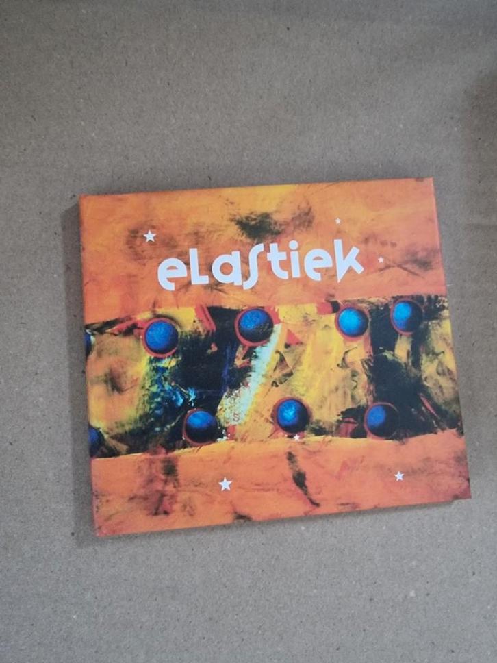 eLastiek CD - Unieke Muziekcollectie, Cd's en Dvd's, Cd's | Pop, Zo goed als nieuw, 2000 tot heden, Ophalen of Verzenden