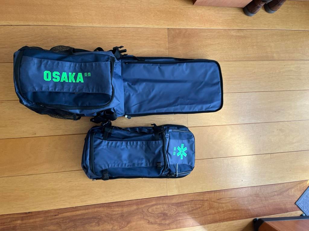 OSAKA large hockeytas met afritsbare rugtas, Sport en Fitness, Hockey, Ophalen of Verzenden, Zo goed als nieuw, Tas