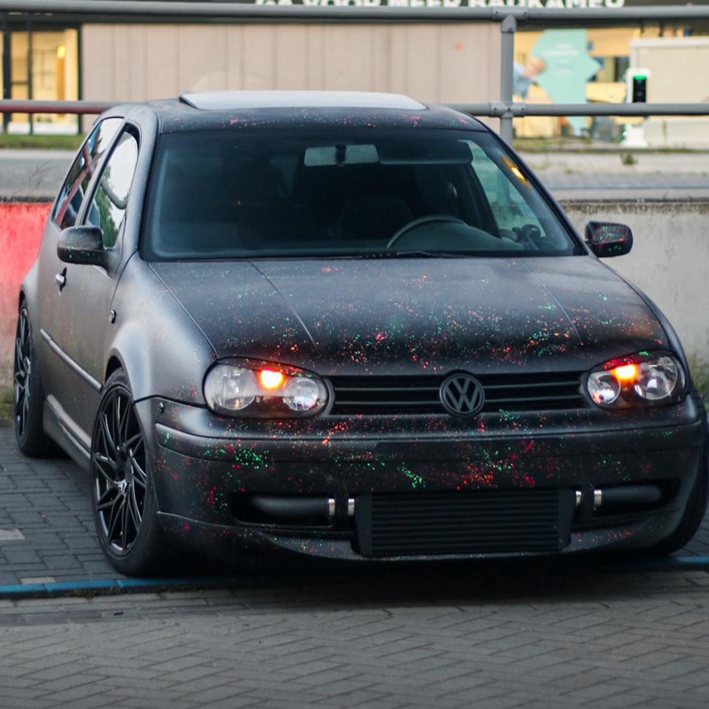 Volkswagen Golf 1.8 20V 110KW 1998 Zwart, Auto's, Volkswagen, Stof, 4 cilinders, Zwart, Origineel Nederlands