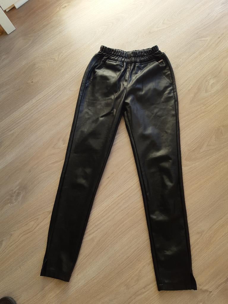 nep leren broek small, Kleding | Dames, Broeken en Pantalons, Zwart, Ophalen of Verzenden, Zo goed als nieuw, Maat 36 (S)