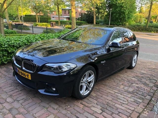BMW 5-Serie 2.0d Touring High Executive 2015 Zwart, Achterwielaandrijving, 1995 cc, 2000 kg, Zwart