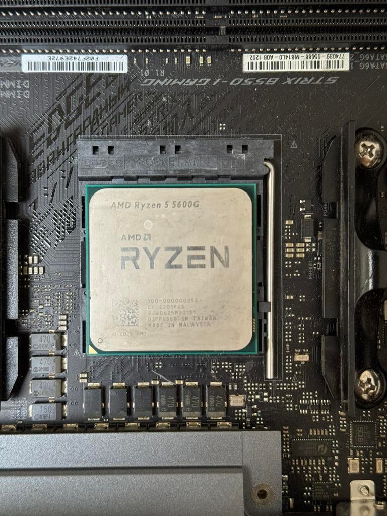 AMD 5600G + B550 ITX, Computers en Software, Processors, Ophalen, Zo goed als nieuw, 3 tot 4 Ghz