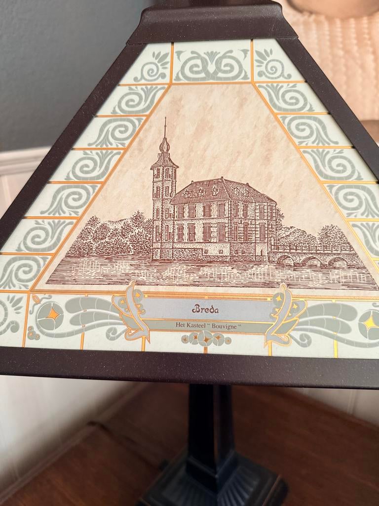 Unieke tafellamp met historische afbeeldingen van Breda, Ophalen, Zo goed als nieuw