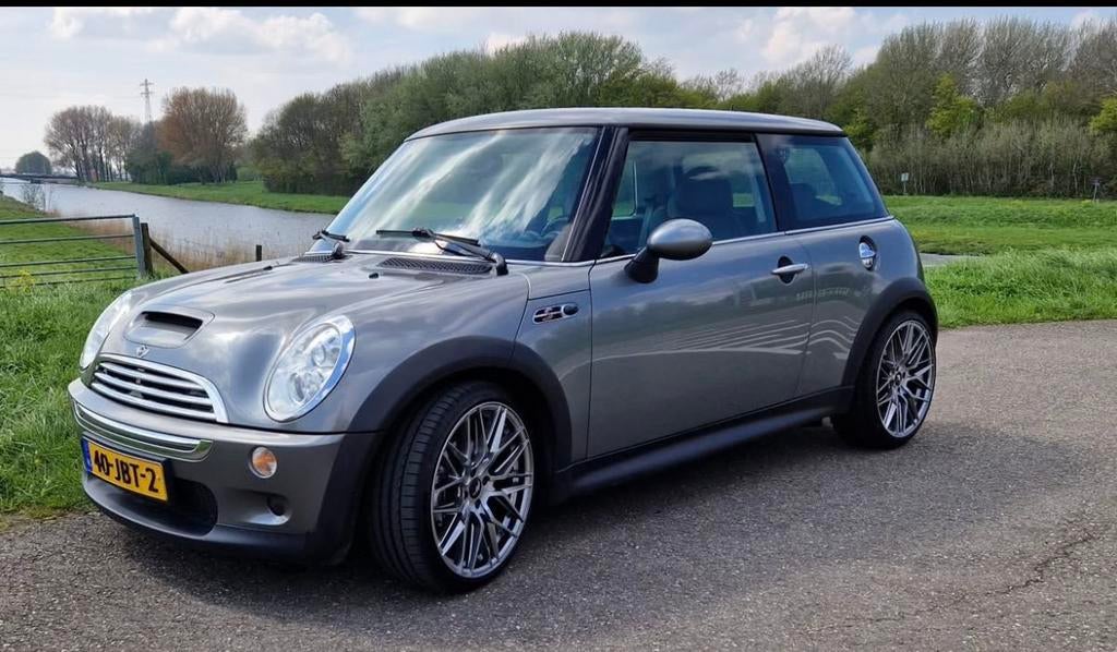 Mini 1.6 16V Cooper S AUT 2006 Grijs, Auto's, Mini, Zwart, 4 cilinders, 4 stoelen, Leder en Stof