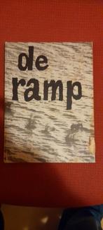 De Ramp 1953 met landkaart van de verdronken gebieden, Ophalen of Verzenden, 20e eeuw of later, Zo goed als nieuw